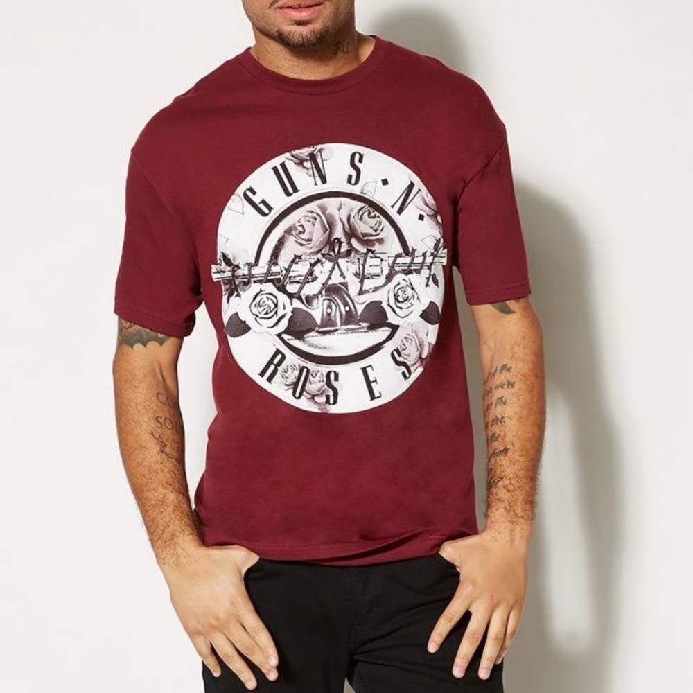 Guns N Roses Red Burgundy Band TShirt Merch Rock Roll S Boy Band 90s